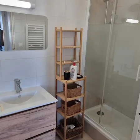 Апартаменты Fully Equipped With Parking 6 Beds
